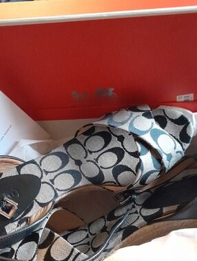 Coach Henley Size 11M New In Original Box Wedge Sandals Womens